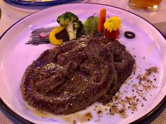 -樱花里音乐餐吧·牛扒椰子鸡(东圃店)