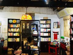-荒岛书店(黄县路店)