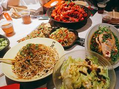-巴厘龙虾·榜首油焖大虾(音乐学院·沿江酒馆店)