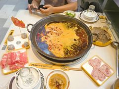-花房村老火锅(巴南万达店)