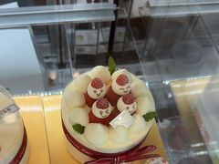 -花花卷卷·鲜食蛋糕(静安久光百货店)