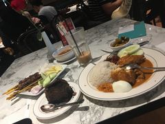 餐具摆设-关夫人餐厅(阳光广场店)