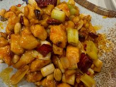 -鑫巴蜀小镇 · 水煮鱼专研店(玉桥店)