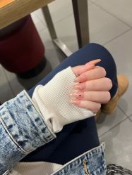 -AKIRA 安久日式美甲美睫