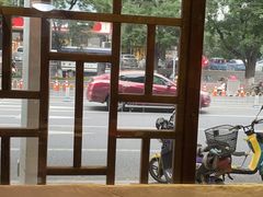 -宽板凳老灶火锅(簋街店)