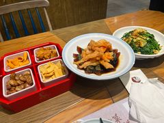 -黄泥岗·地道湖北菜(奥特莱斯店)