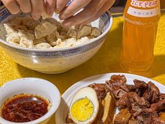 -天发芽·何记葫芦头泡馍·传统小吃(报恩寺街店)