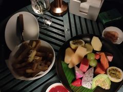-瑰丽酒店·海吧·天际下午茶·现场DJ·天台酒吧