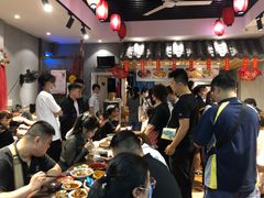 -爆炸头阿姨小四川正宗川味小吃(无任何分店)