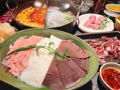 -三出山火锅(南京万象天地店)