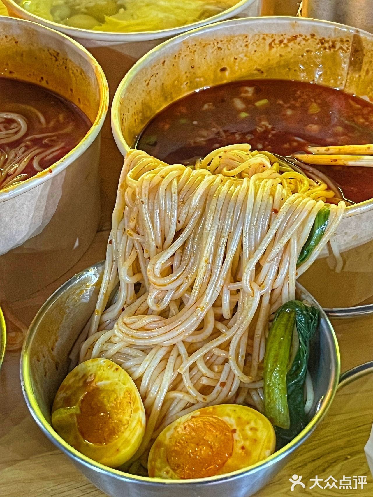 西安街头好吃到哭的肉酱米线，快来呀！