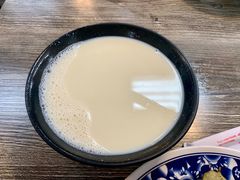 -车库美食餐厅