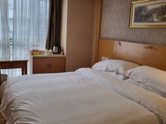 -维也纳酒店(成都春熙路李家沱地铁站店)