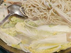 -霄汉牛三鲜湖北砂锅菜(万松园2店)