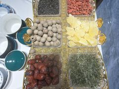 -三江源美食城