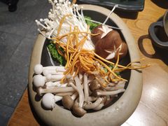 -呷哺呷哺 黄金牧场 (欢乐谷店)