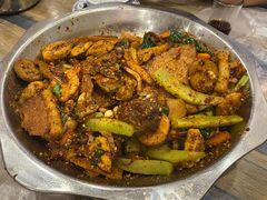 -嘎嘎鸭下巴·爆辣干锅(明教寺店)