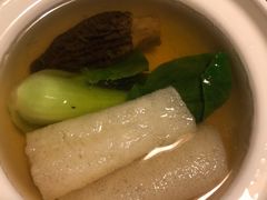 竹荪烩松茸-渝信川菜(西单店)