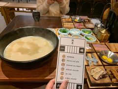 -银米·云南传统过桥米线(双廊黑金冠店)