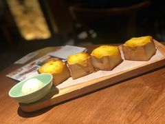 面包一直诱惑-弄堂里·寻味杭州(湖滨银泰in77C区店)