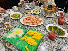 -光海鲜鱼翅餐厅(叻差拉披色路店)