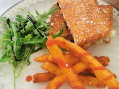 墨西哥辣椒鸡肉芝士帕尼尼-花十悦·鲜花咖啡餐厅(振业城一期店)