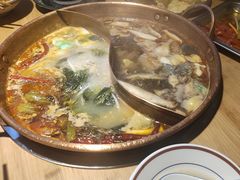 -洱火云南酸菜牛肉火锅(石景山当代商城店)