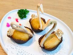金牌榴莲酥-宴会中心