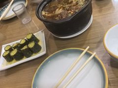 -三鞭一花·独一处·元英砂锅(海光寺店)