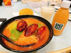 番茄汤底秘制鸡翅米粉-华嫂冰室(尖沙咀店)