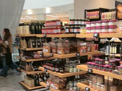 -乐蓬马歇百货公司(Rive Gauche)