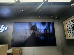 -DJI大疆(深圳华强北曼哈授权体验店)