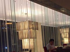 -粤尚腾香居中餐厅(首都机场希尔顿店)