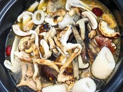 -野菌皇海景野生菌火锅(滨海大道店)