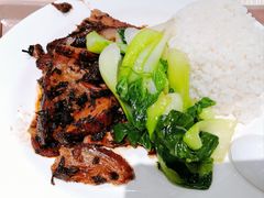梅菜扣肉饭-北大家园食堂