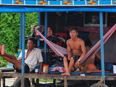 -洞里萨湖