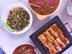 -天天向上素食餐厅(五台山店)