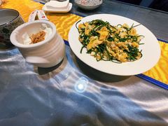 沙葱炒鸡蛋-格日勒阿妈蒙古厨房(巨海店)