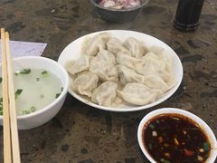 -周家大连水饺(美专校街店)