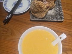 -老天桥酱肉烧饼夹肘子(天桥店)