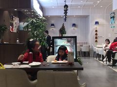 -钟书阁(群光广场店)