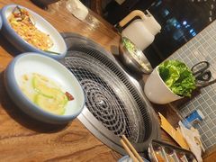 -明洞阿姨·韩式酱蟹烤肉·创意料理(三元桥店)