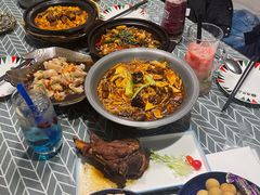 石锅臭干肥肠-咖啡人·融合餐厅(万达环宇店)