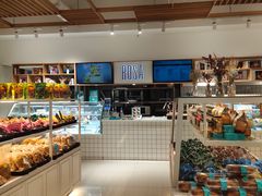 面包甜点陈列柜-罗莎蛋糕(魔法师司门口店)