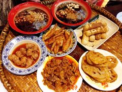 冰粉-爆炸头阿姨小四川正宗川味小吃(无任何分店)