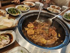 -万里闯关东铁锅炖菜馆(高新旗舰店)