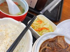 -贯一台湾牛肉面(八一七中路店)