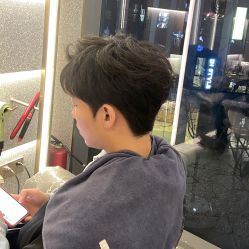 -3AM·S HAIR SALON烫发染发接发