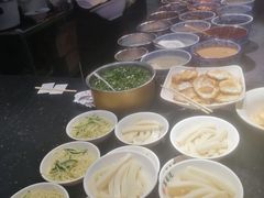 -八一路好吃街(雨田商务大厦店)