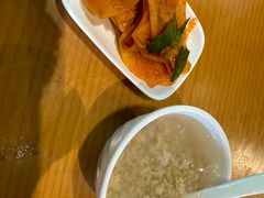 甜胚子-京穆兰兰州牛肉面·清真(中川机场店)
